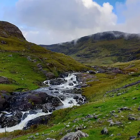 Nyaraló Secluded Nestled In The Beara Peninsula *