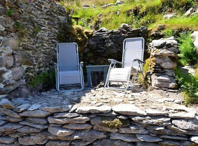 Secluded Nestled In The Beara Peninsula Killarney