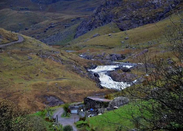 Secluded Nestled In The Beara Peninsula Дом отдыха Килларни